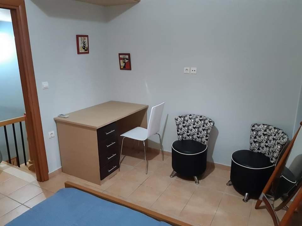 Whole Apartment In Loutsa With Amazing View Exteriér fotografie